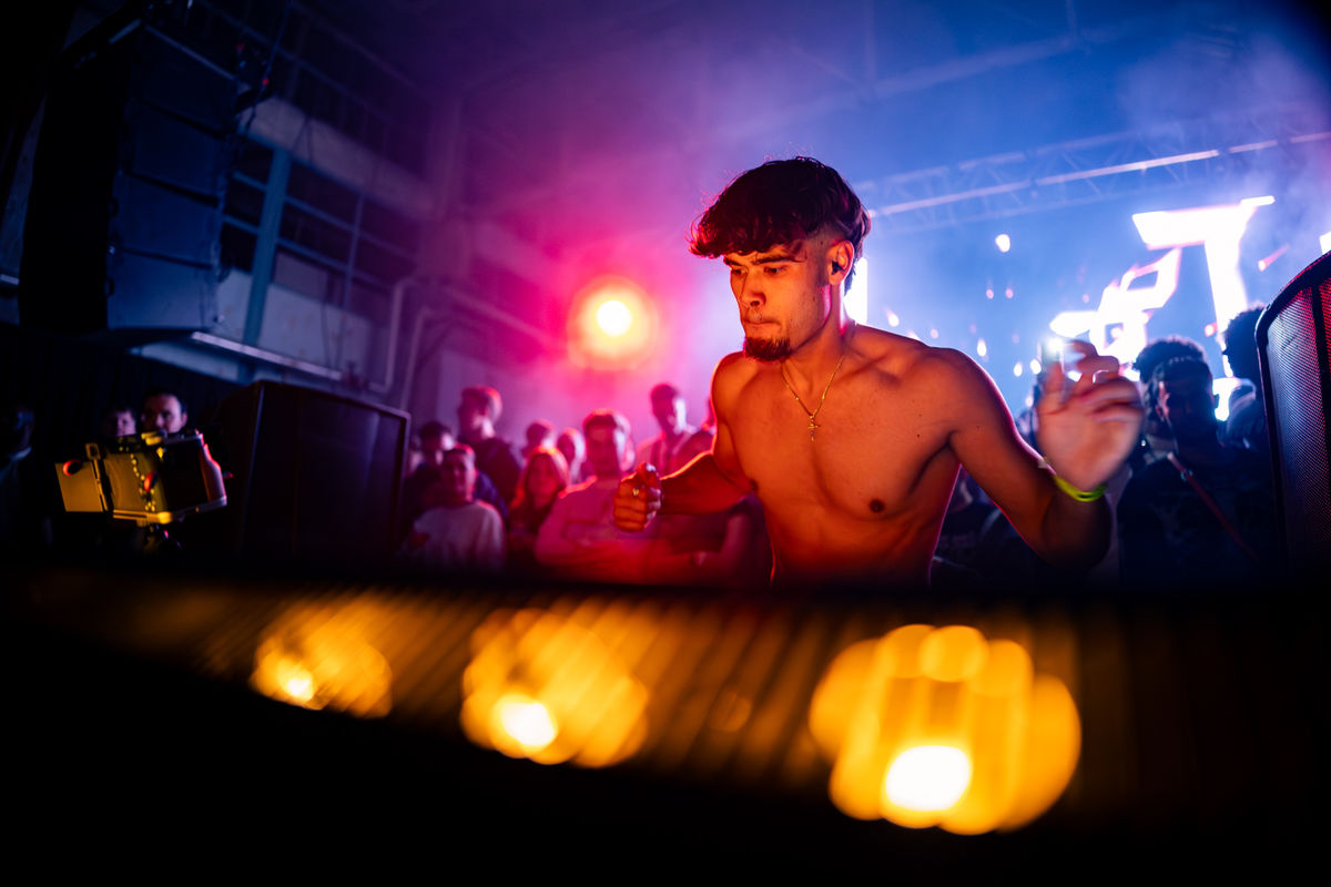 Loading... just a sec